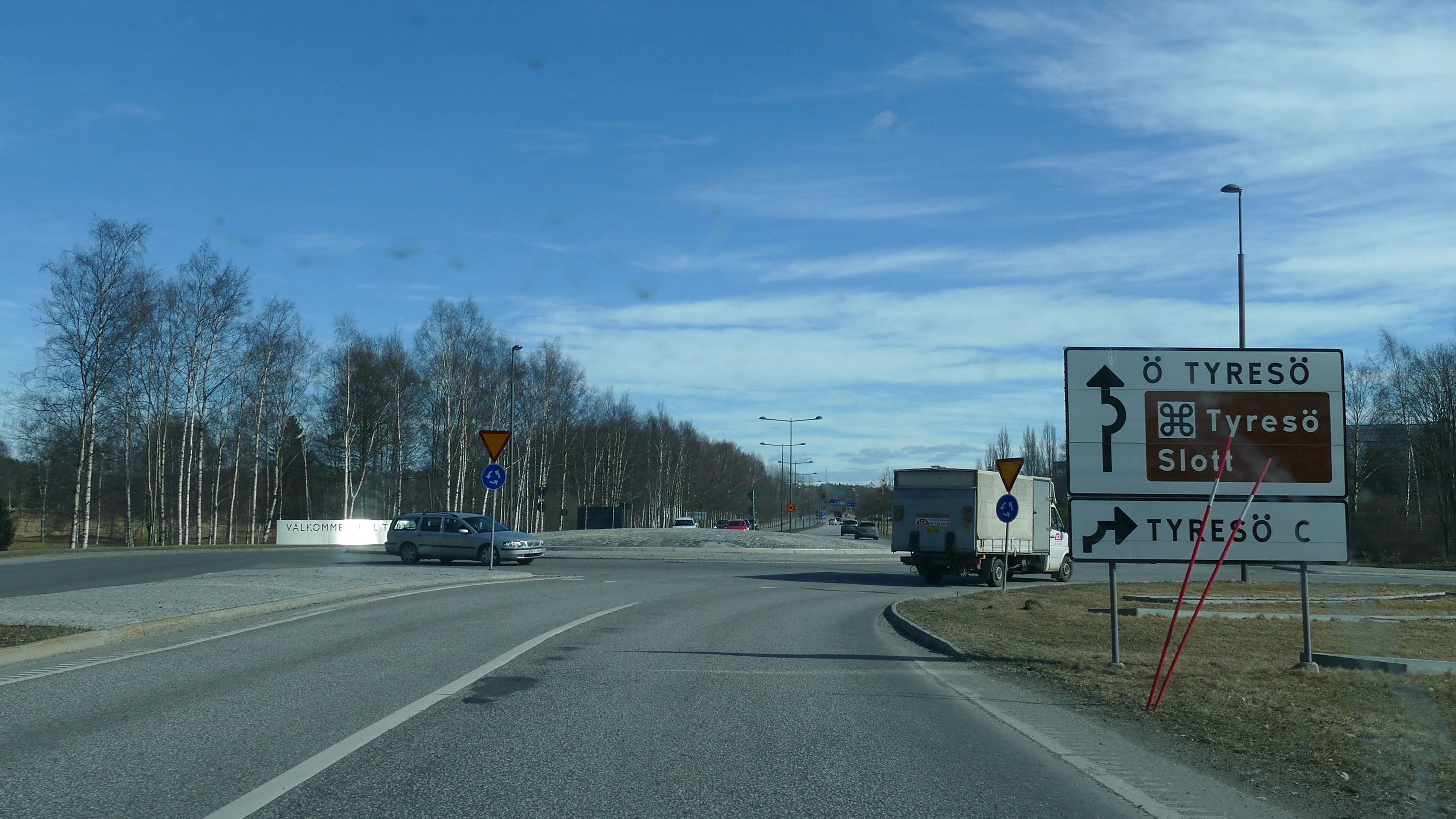 Tunnelbana eller alternativ transport till Tyresö