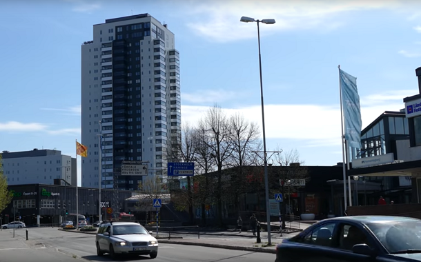 Kontroversiella parkeringsförändringar i Tyresö centrum